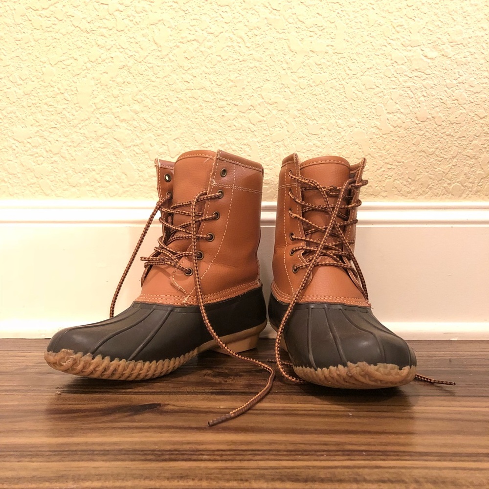 Women’s 7 duck boots